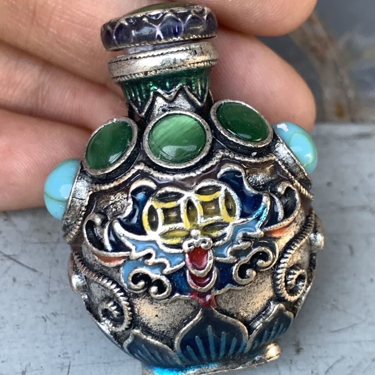 Vintage Cloisonne Bronze Snuff - đánh giá và giá Vintage Collectible Bottles