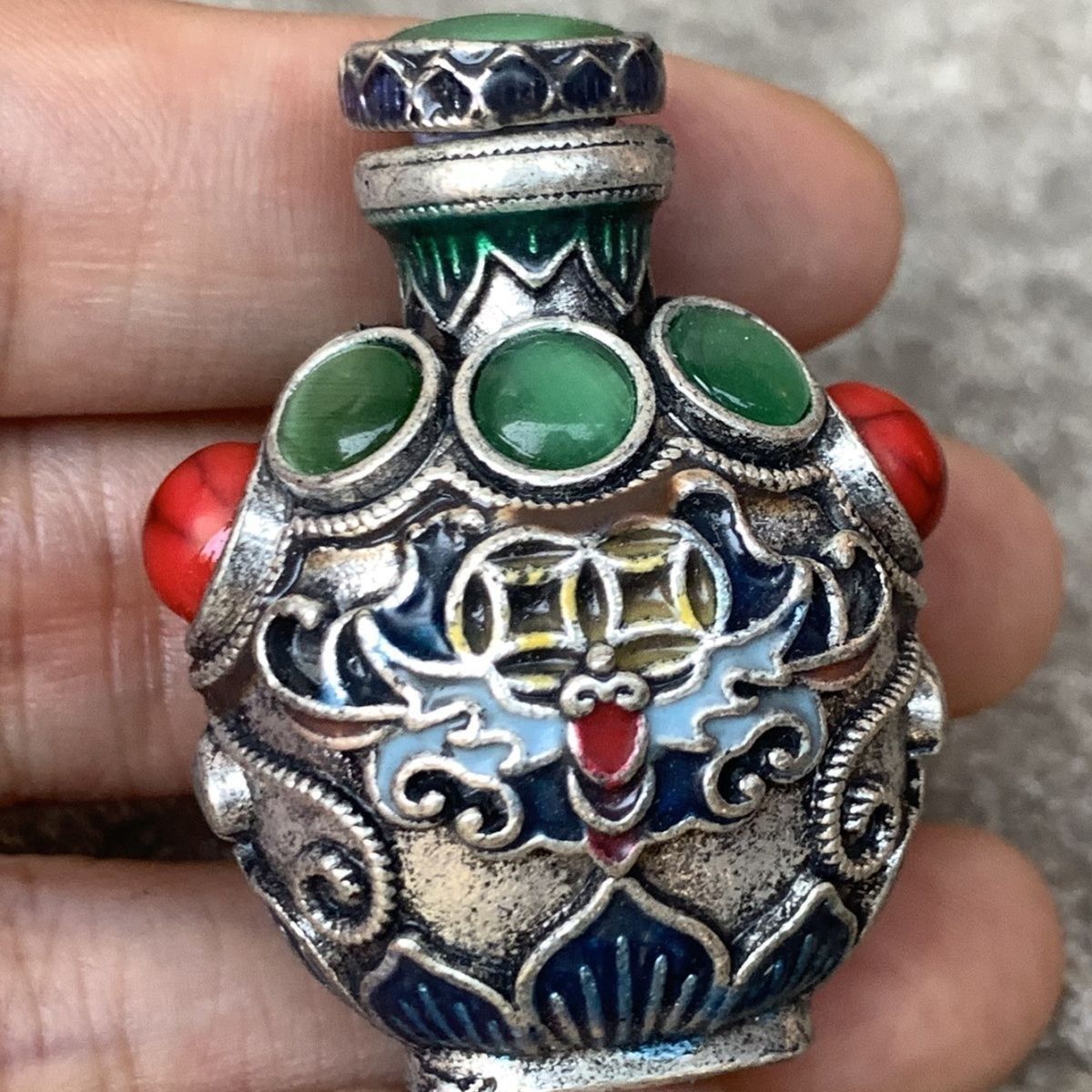 Vintage Cloisonne Bronze Snuff - đánh giá và giá Vintage Collectible Bottles