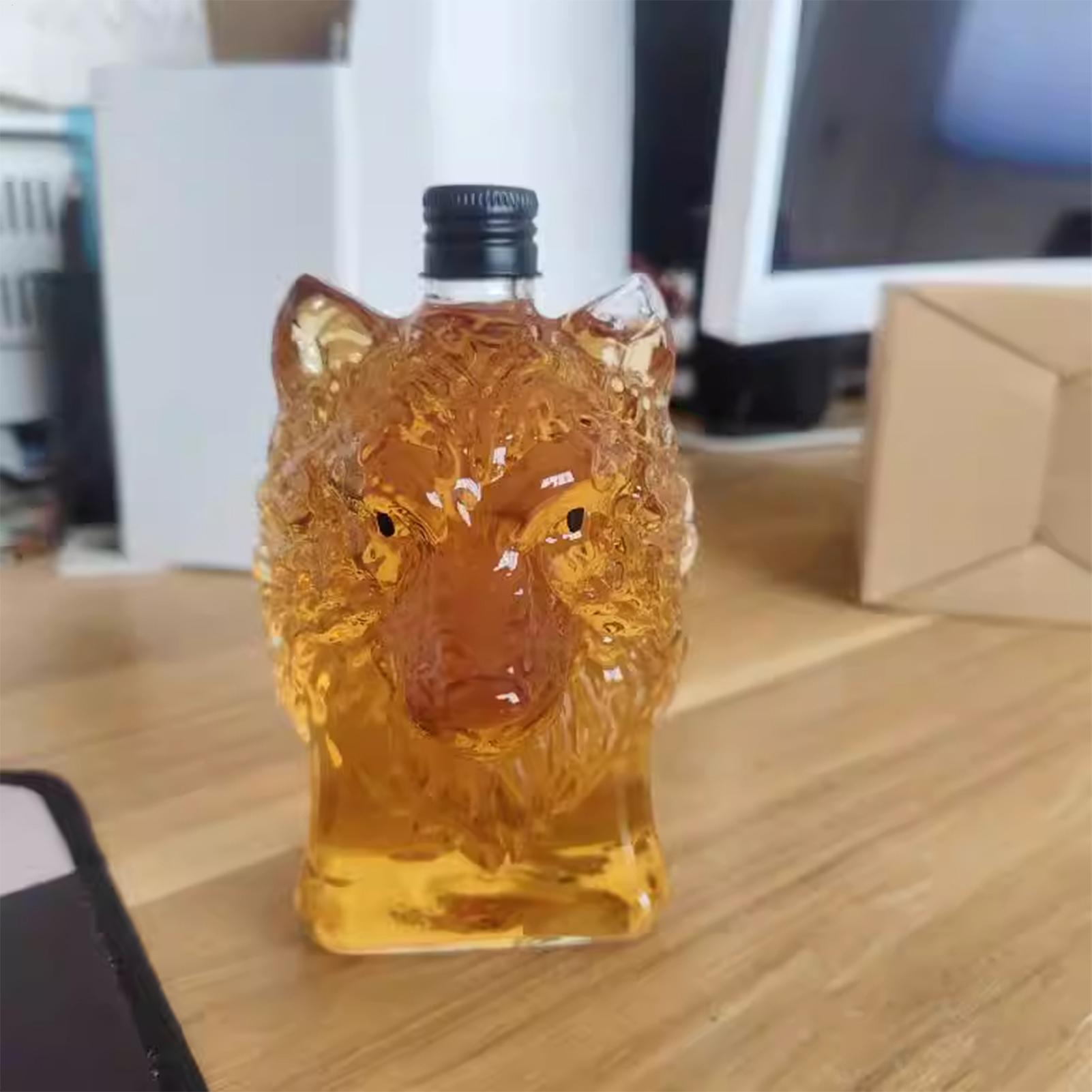 Whiskey Bottle Wolf Shape Wine - đánh giá và giá Vintage Collectible Bottles